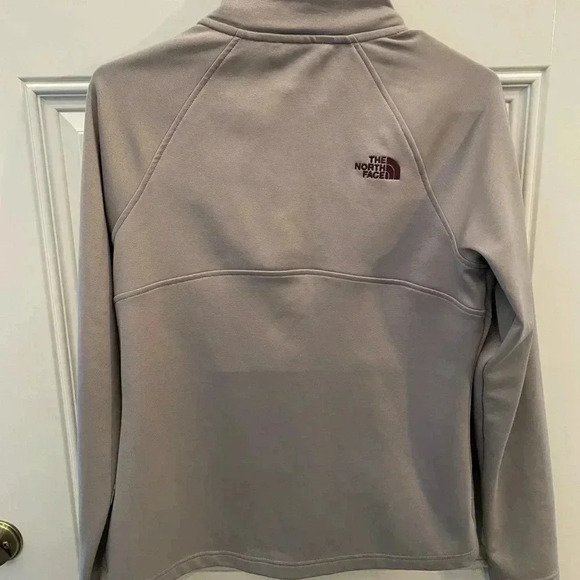 The North Face Lightweight Women's Jacket Gray w/Dark Purple Logo Women's Sz M - Picture 5 of 9